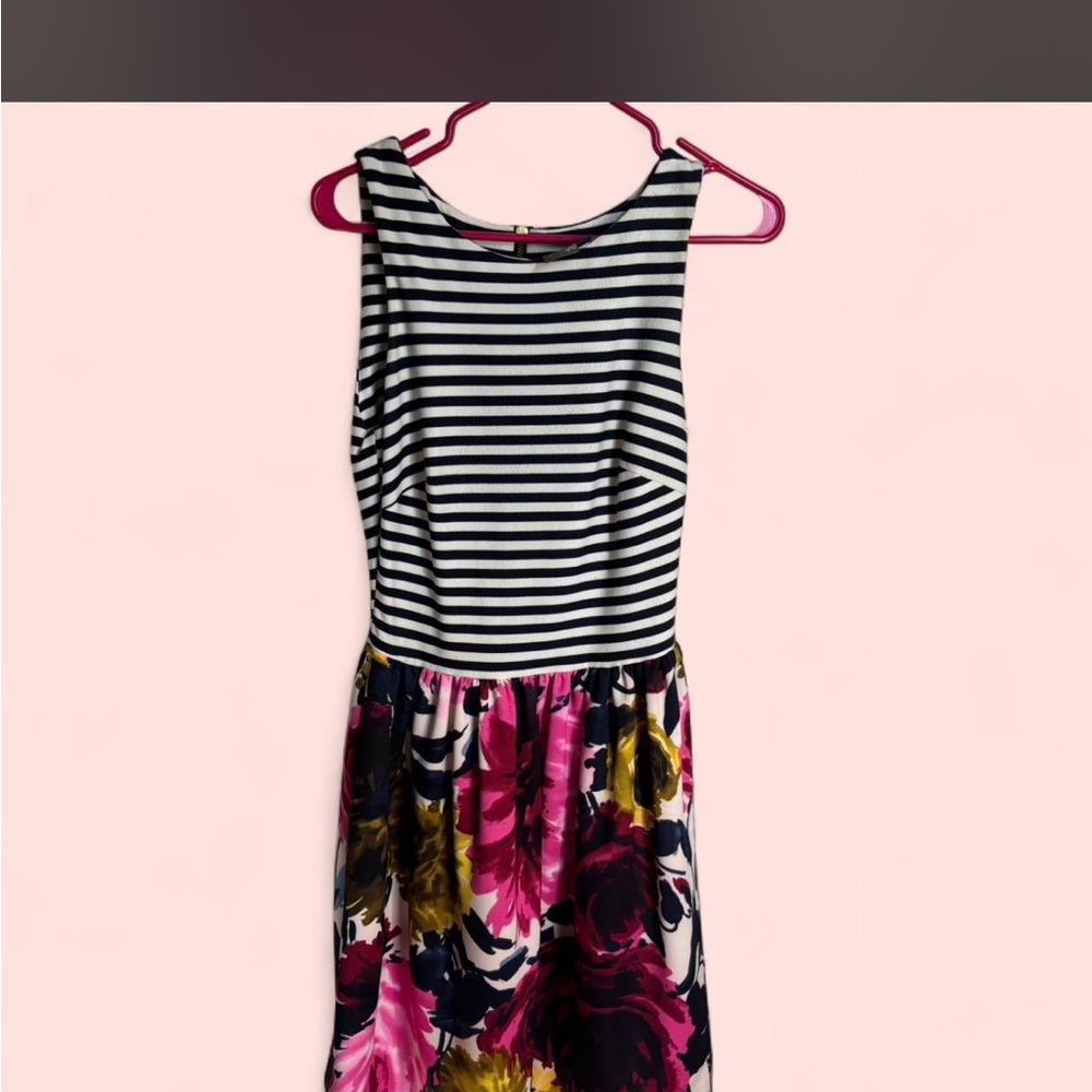 Taylor Fit & Flare Striped Torso Exposed  Zipper Size 2